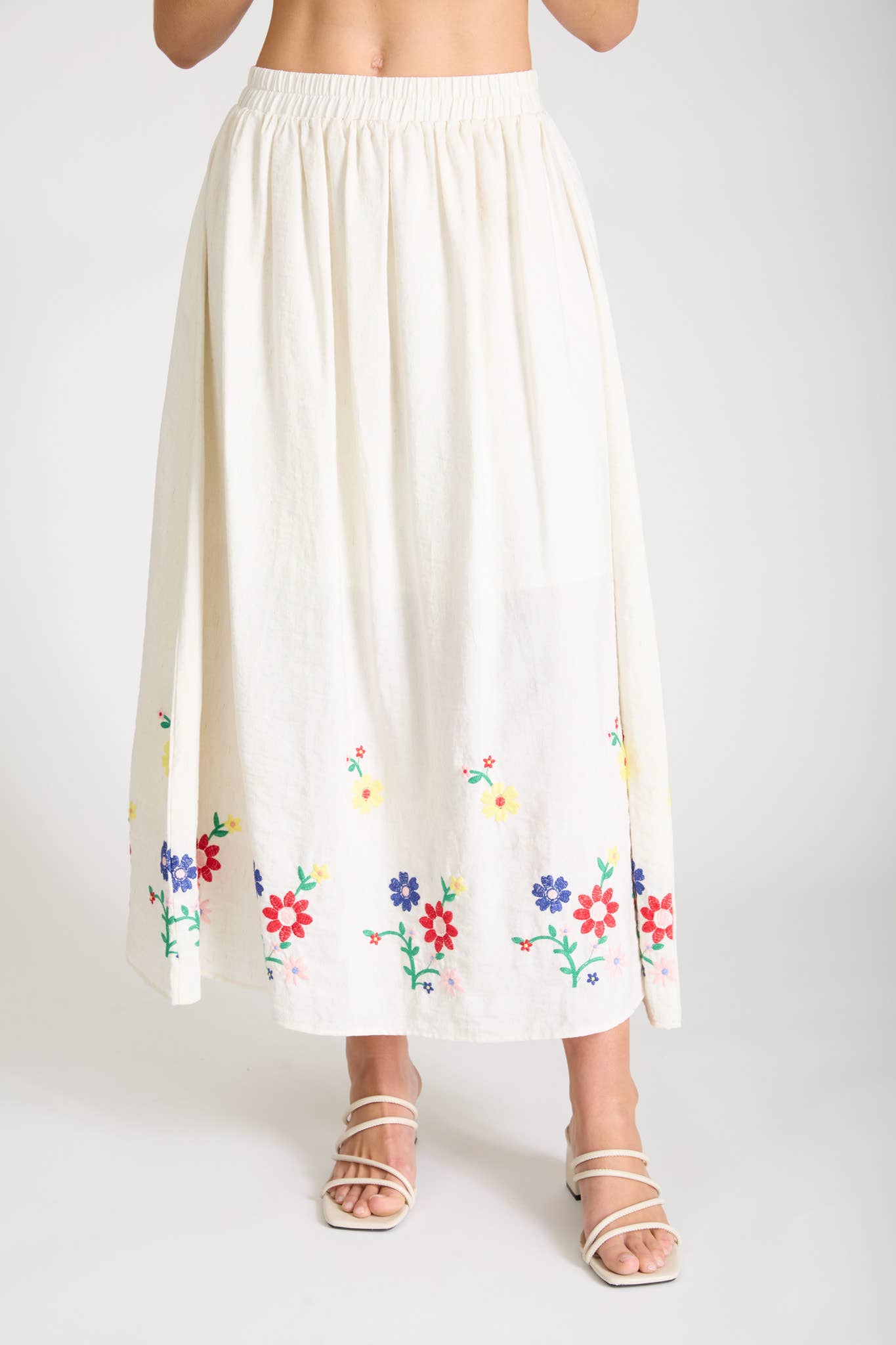 Flower Market Embroidered Set