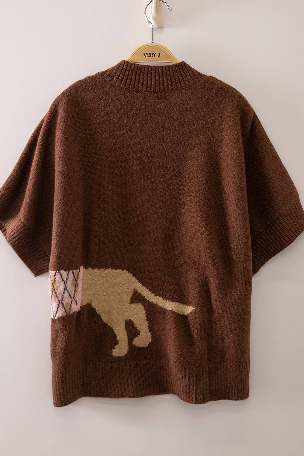 Dog Graphic Short Sleeve Knit Mocha Color