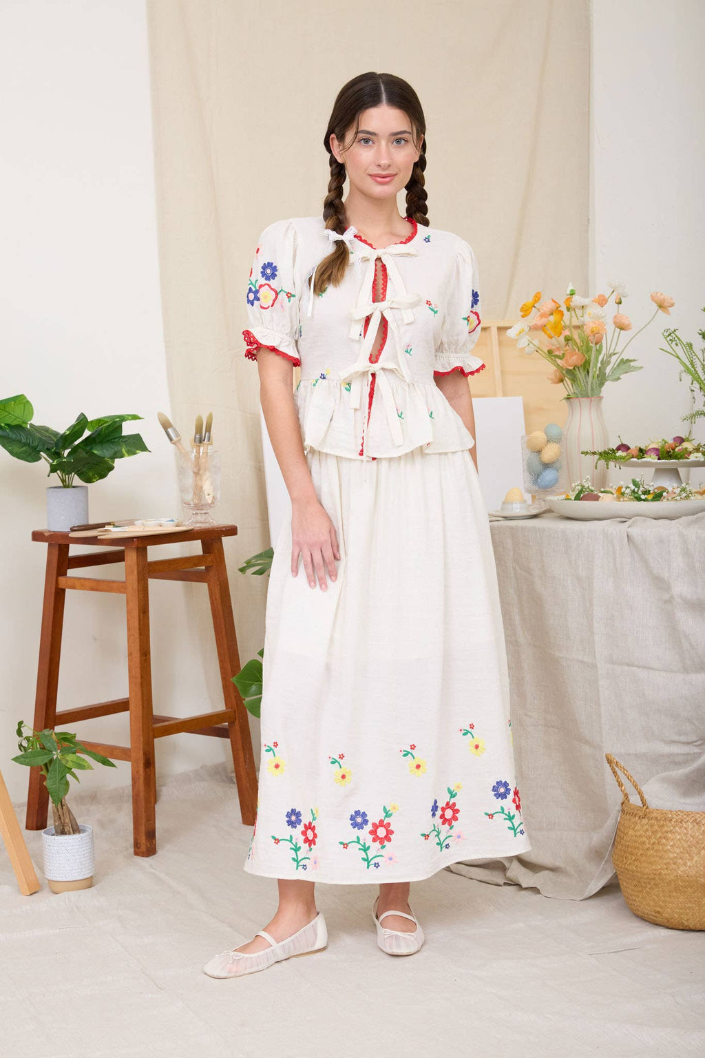 Flower Market Embroidered Set