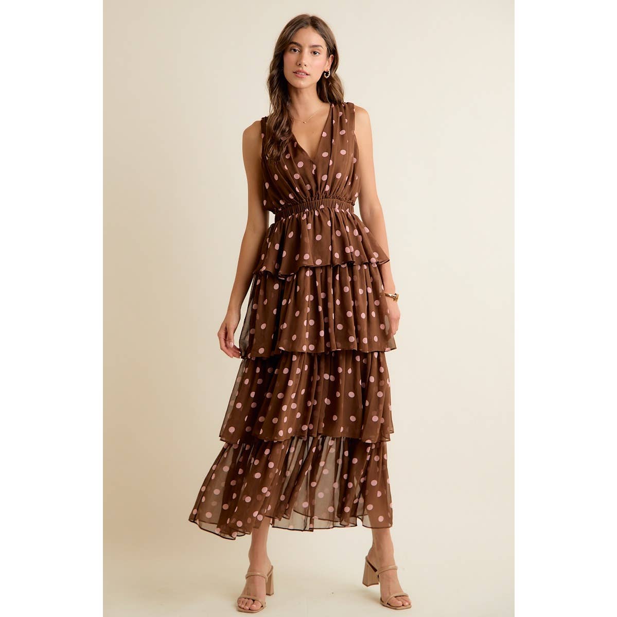 POLKA DOT CHIFFON TIERED MAXI LINED SLEEVELESS DRESS: BROWN/PINK / S