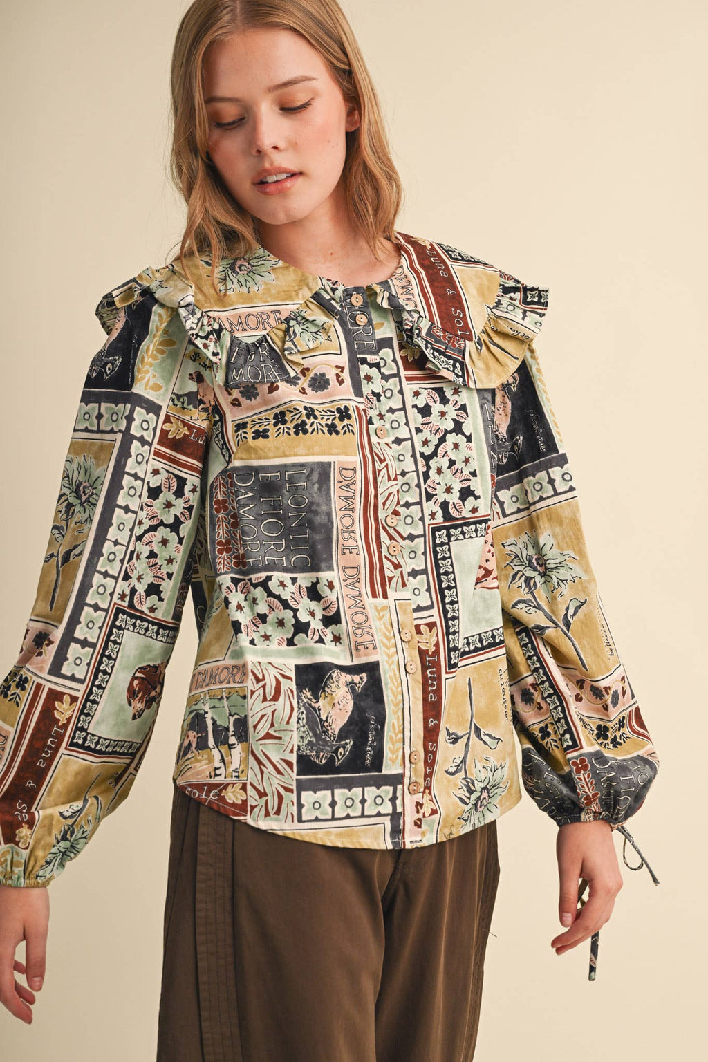 PATCHWORK PRINT DOLL COLLAR BUTTON UP TOP