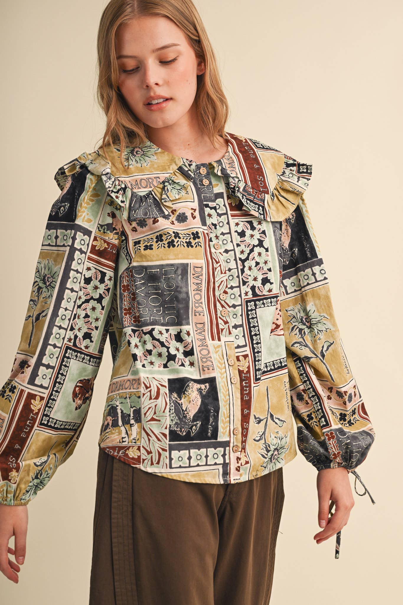 PATCHWORK PRINT DOLL COLLAR BUTTON UP TOP
