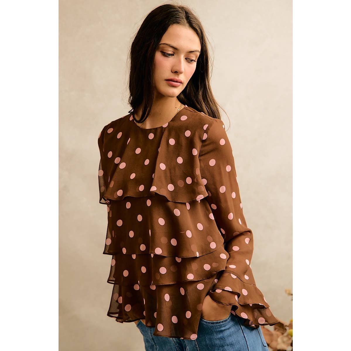 POLKA DOT PRINT RUFFLE BLOUSE: BROWN/PINK / S