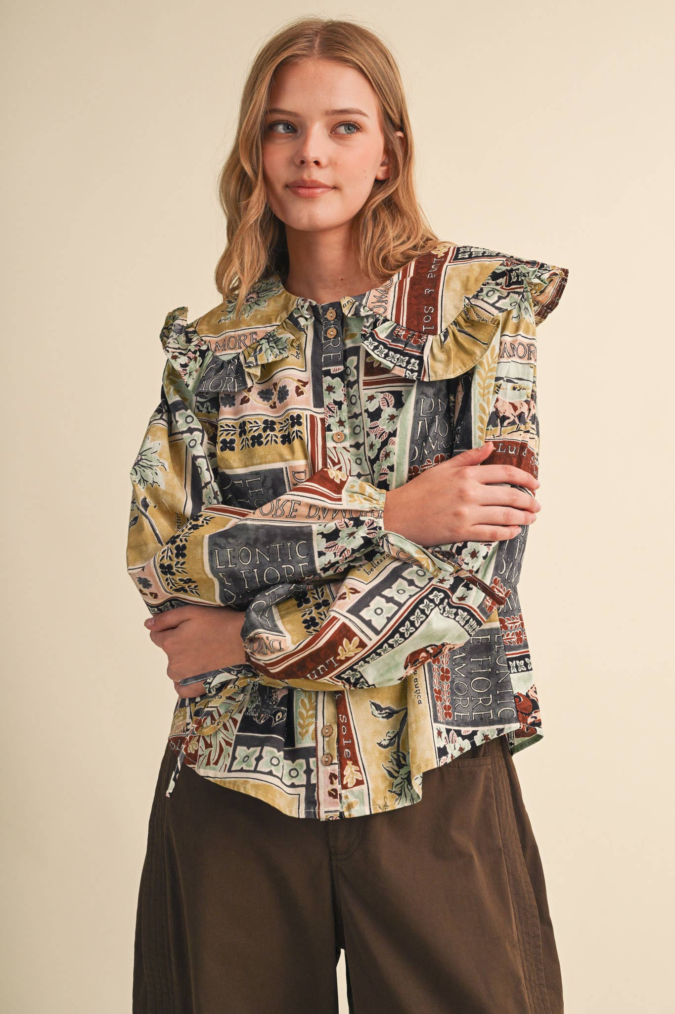 PATCHWORK PRINT DOLL COLLAR BUTTON UP TOP