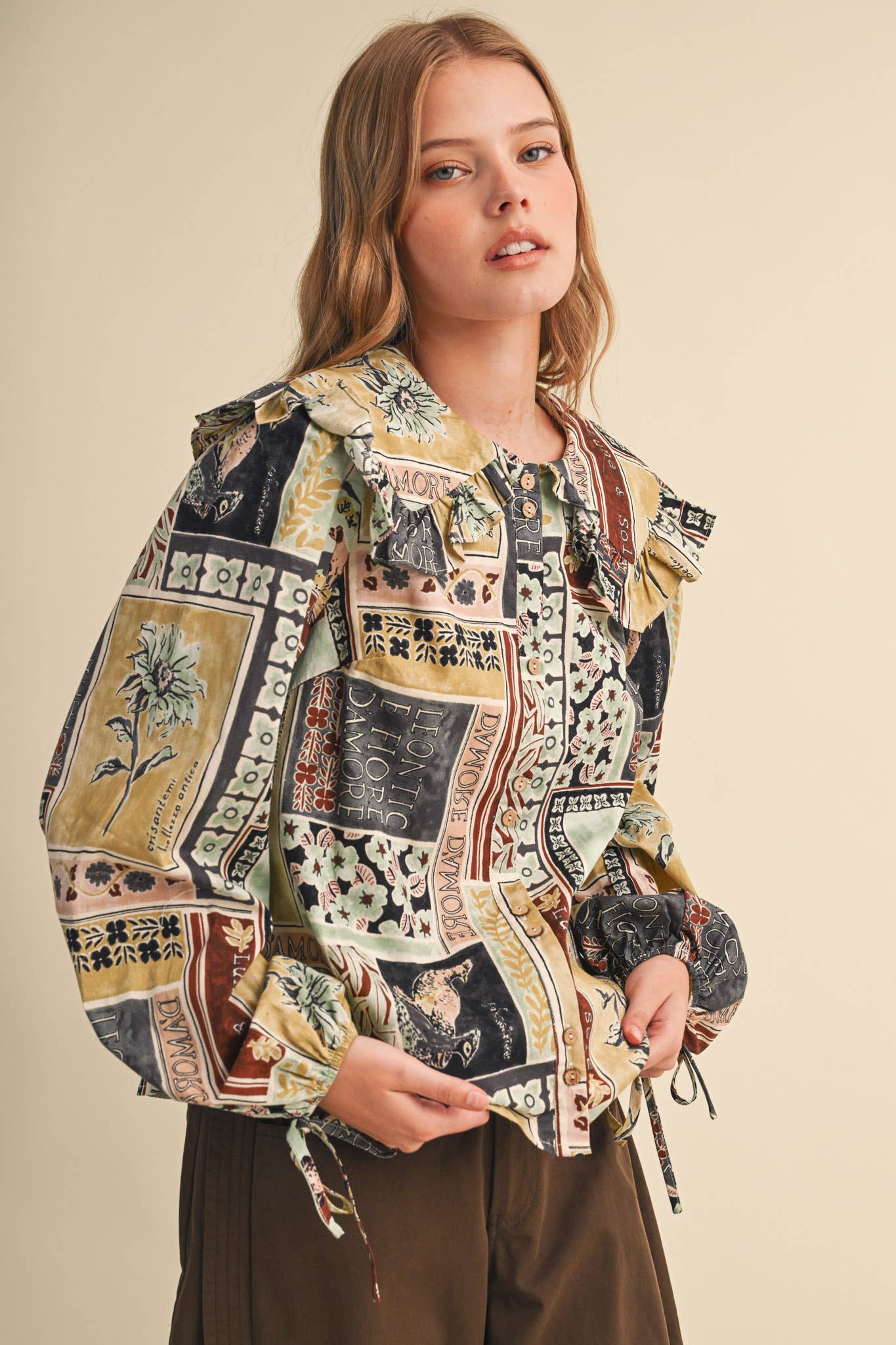 PATCHWORK PRINT DOLL COLLAR BUTTON UP TOP